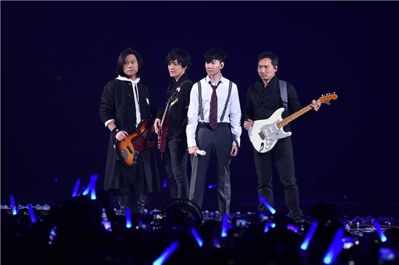 台北小巨蛋第12届KKBOX风云榜 五月天、林俊杰、容祖儿、田馥甄、玖一一、韦礼安等登台献唱
