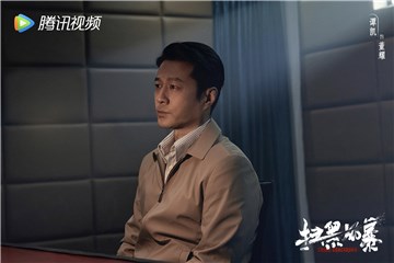 谭凯《扫黑风暴》杀青 黑暗与风暴之下正义即达