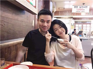 小S飞去韩国找欧巴 结果旁边只有一个许欧巴