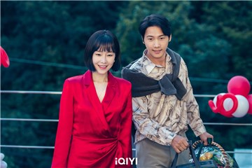 《红气球》暖男老公李尚禹陷不伦恋危机 目睹老婆闺密徐智慧脱衣全裸游泳