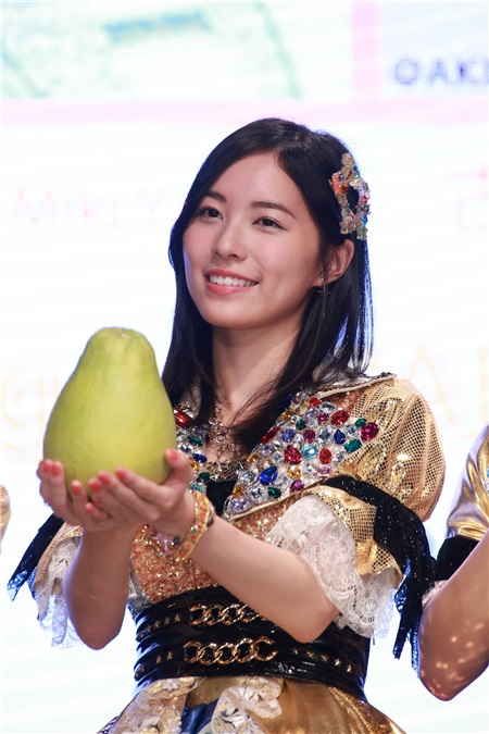 SKE48成员松井珠理奈、矢方美纪、古畑奈和媒体见面会