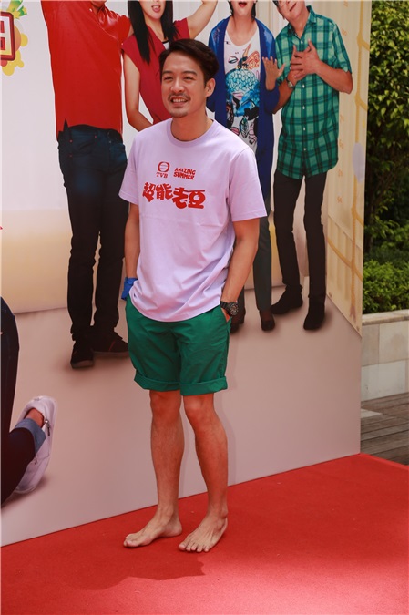 陈智燊及黄智雯等出席无綫剧集《超能老豆》进行宣传
