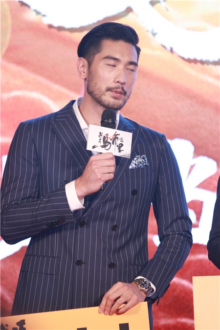 《我是马布里》定档吴尊圆梦 马布里自爆演电影比打球难