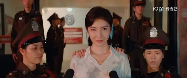 《唐人街探案2》杨谨华抓包老公偷吃女同事　闺蜜冷言嘲讽她使出狠招泄愤