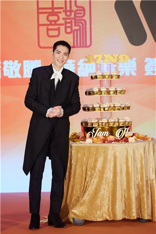 「金曲歌王」萧敬腾今盛大与华纳音乐携手宣布四度续约