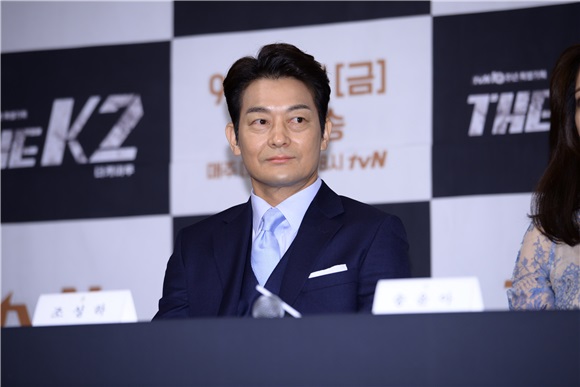 新剧《THE K2》举行制作发布会 允儿、池昌旭等亮相出席