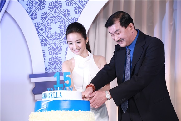 林依晨出席赛吉儿十五周年活动