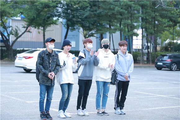 《音乐银行》INFINITE GOT7等大牌云集 防弹少年团强势出击