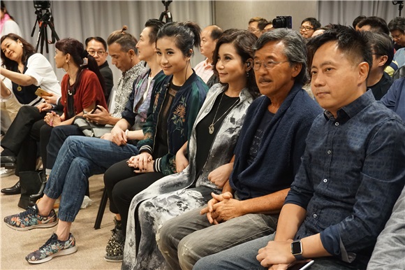 韦绮珊推出新专辑举行分享会