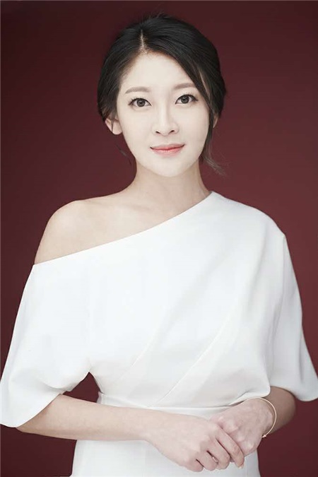 陈贞均愈发美艳疑似恋爱 赴韩深造自爆最想搭档金秀贤