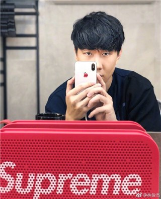 艺人纷纷换iPhone X 林志颖似乎这次不跟风？