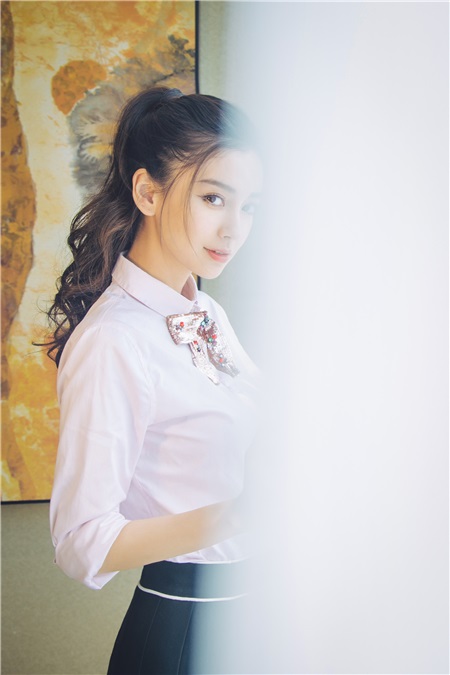 Angelababy少女力Max 与井柏然现场互撩