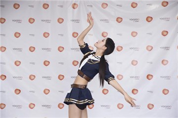 展示才艺表演的Showgirl