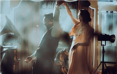 陈奕迅推出新歌《盲婚哑嫁》除拍摄MV更有一个长达十五分钟的剧场版