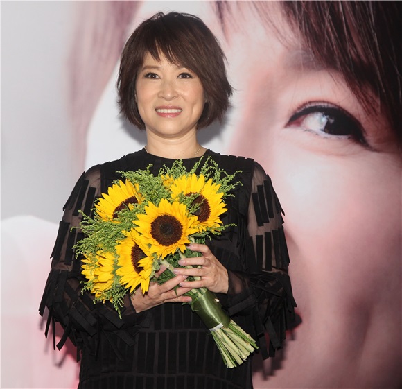 林慧萍举办「一朵盛开的花」演唱会记者会