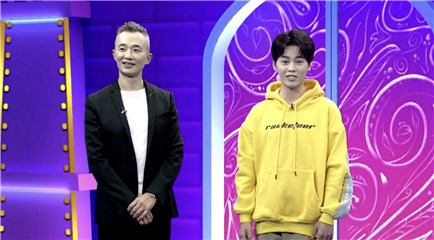 《中国新相亲》男嘉宾长相酷似鹿晗，手机信息大揭秘竟有三千异性好友！