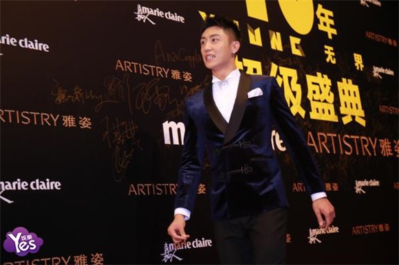 易烊千玺杨幂唐嫣Angelababy刘亦菲等出席嘉人盛典