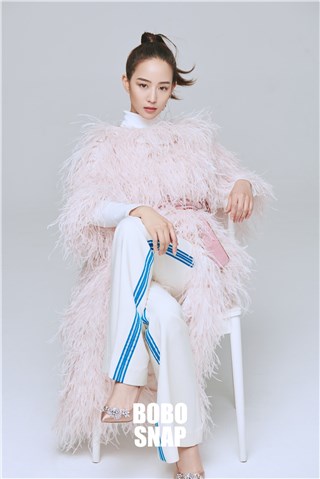张钧甯《温暖的弦》将播服装引关注 网友：想要该剧同款衣柜
