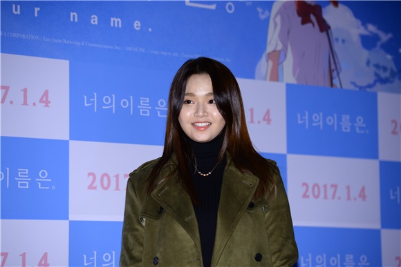 Jisoo、徐信爱、池赫拉、安普贤彬等出席了电影《你的名字》VIP试映会